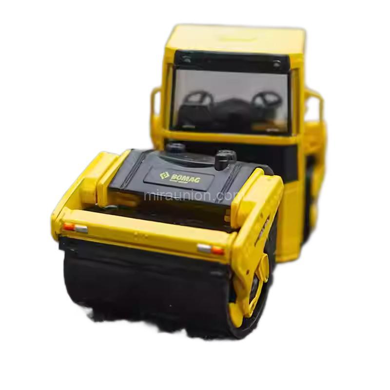 150 BOMAG BW203AD Diecast Road Roller model (8)